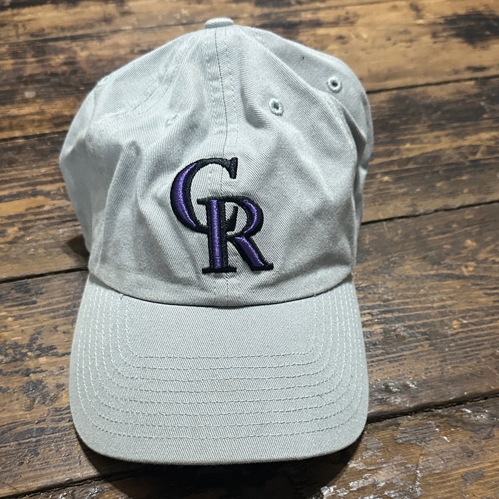 Colorado Rockies Light Gray Baseball Cap with Purple/Black Logo